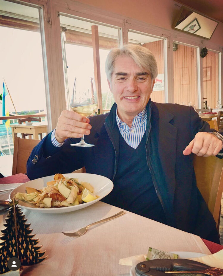  53866947  Damien, 65 ,    