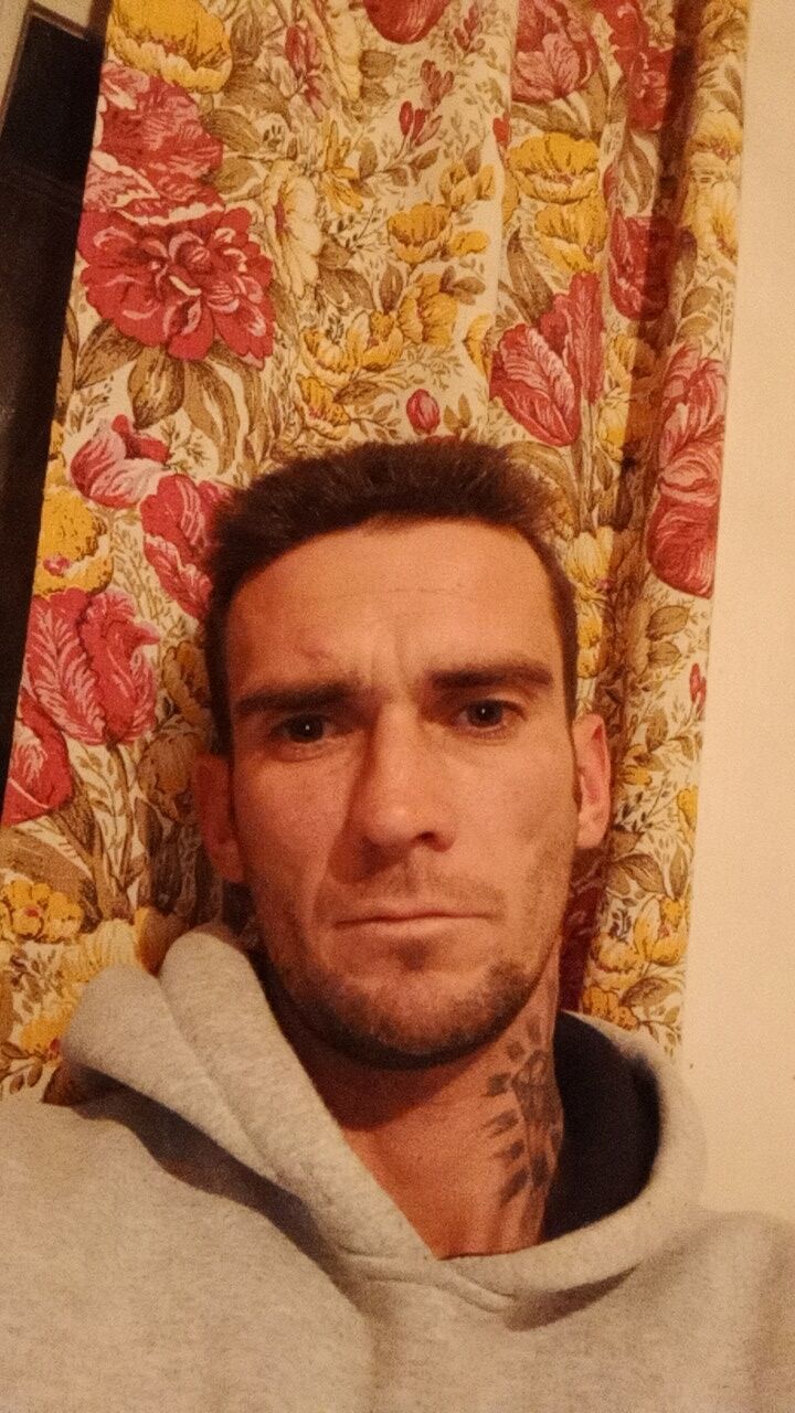 39990167  , 33 ,    