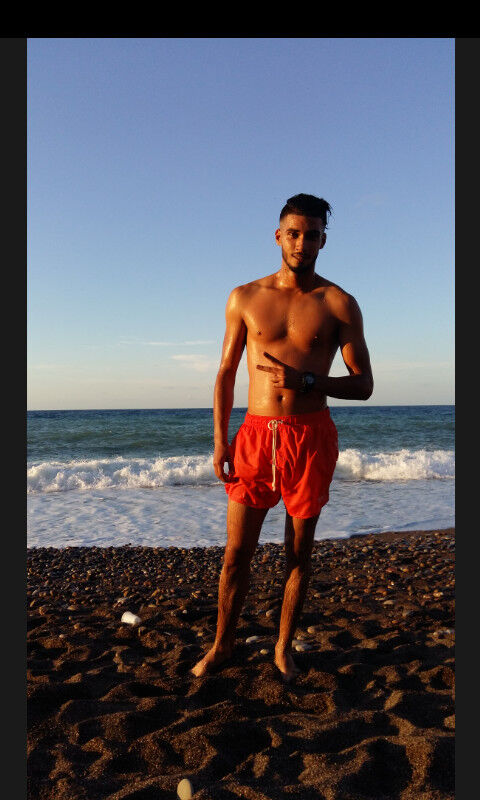  Oued Sly,   Adel, 27 ,   ,   , c 