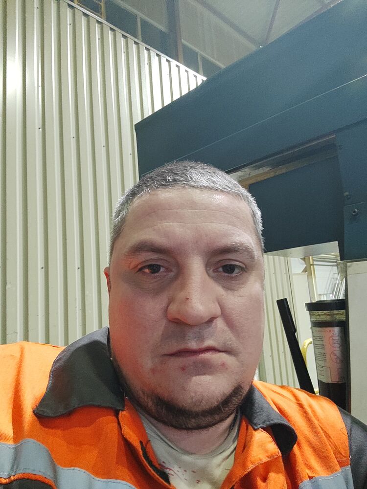  40400797  , 42 ,    