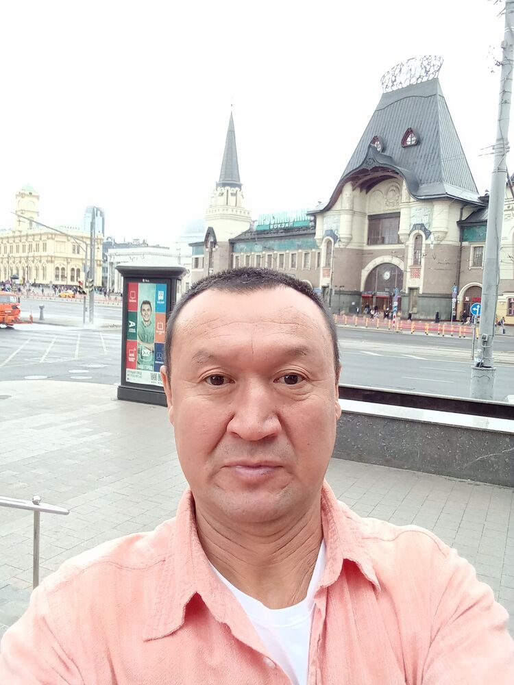  ,   Alisher, 54 ,     , c , 