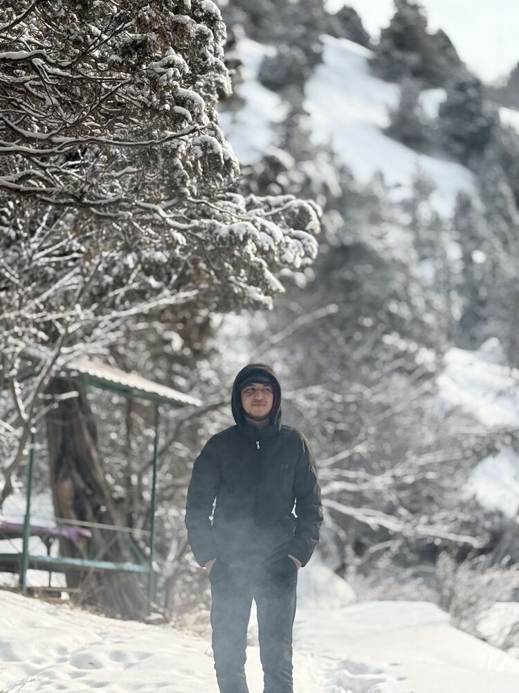  49898137  Ulugbek, 27 ,    