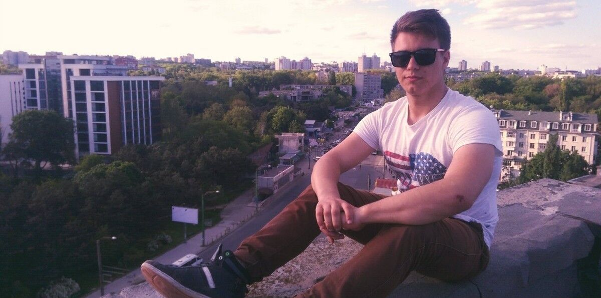  10766617  Alexei, 30 ,    