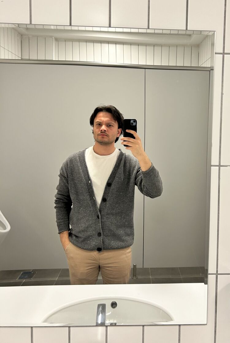 ���� 56043147 ������� Salih, 28 ���, ���� ���������� � Cesme