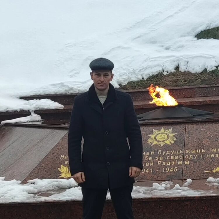  40804607  , 27 ,    