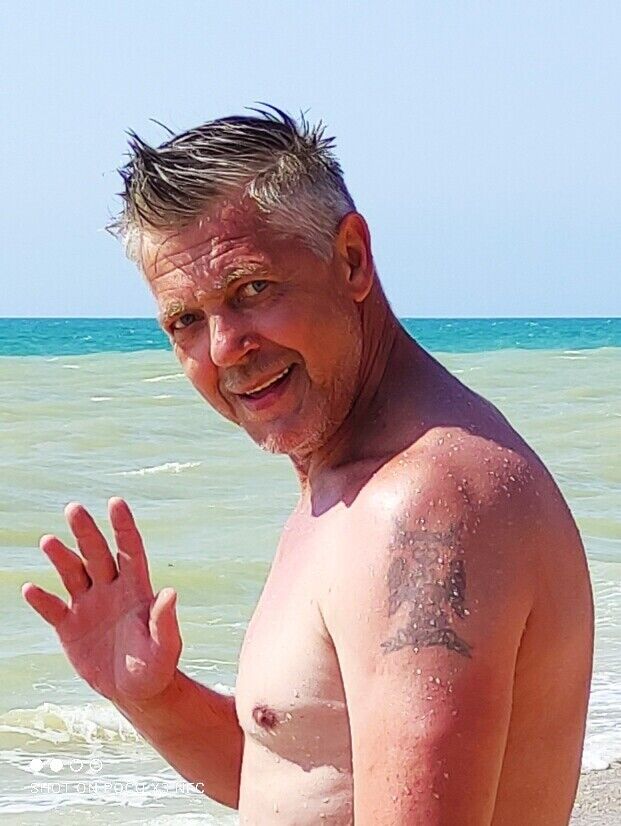  ,   Andrey, 54 ,   ,   