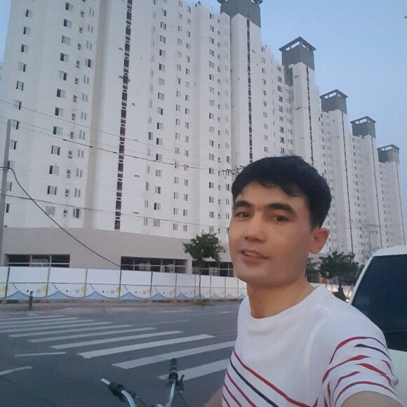  17592767  Jhom, 41 ,    Taejon