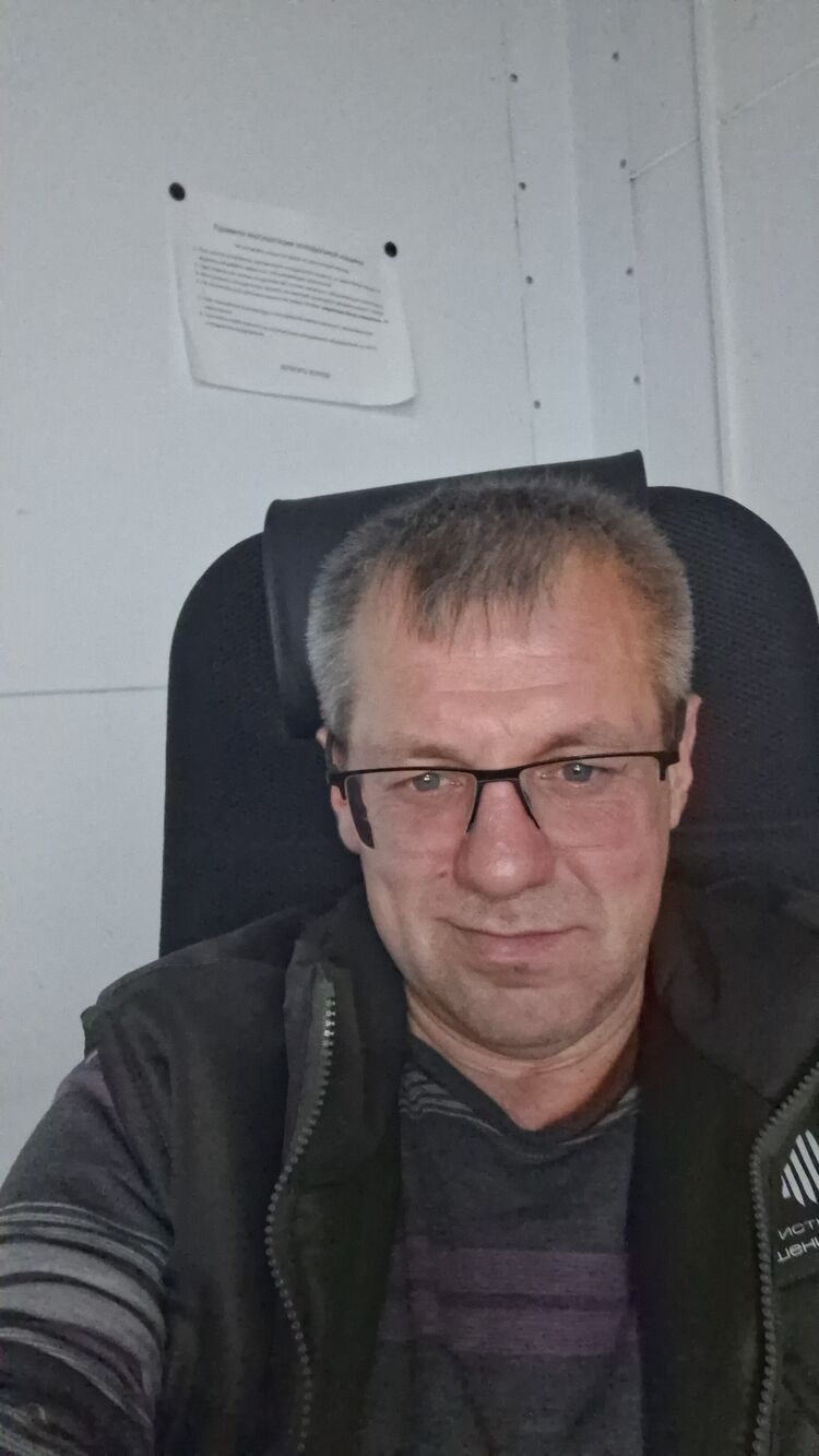  ,   ALEKSANDER, 48 ,   , 