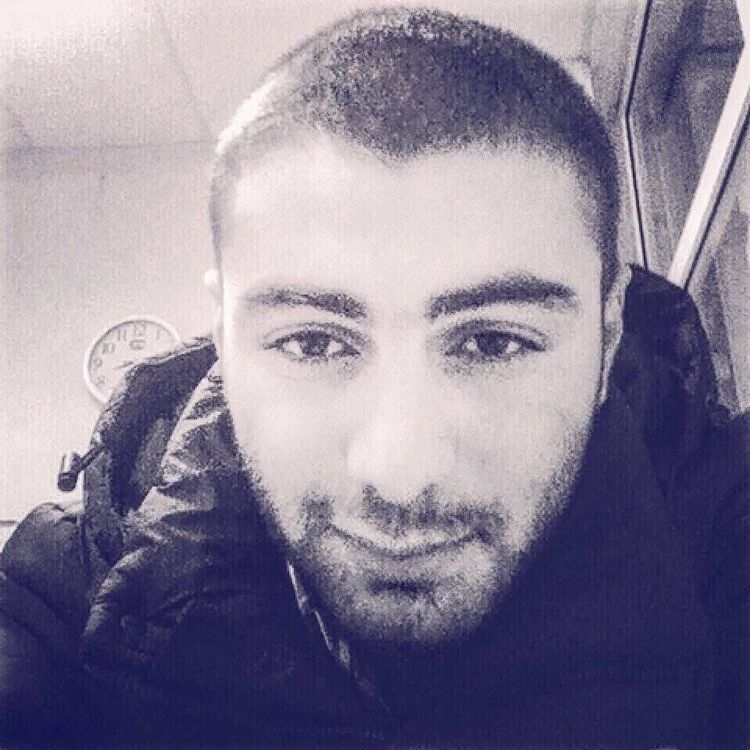  48271957  Arman, 31 ,    