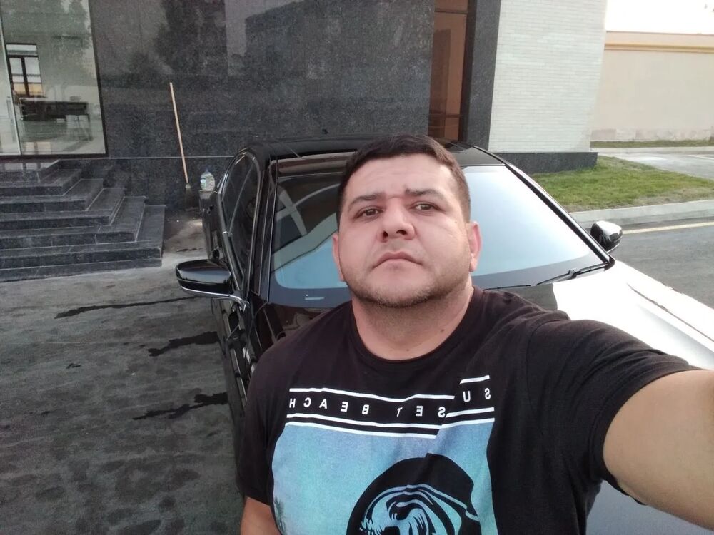  52132367  Iza, 44 ,    