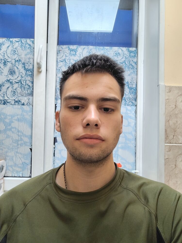  43937957  , 20 ,    