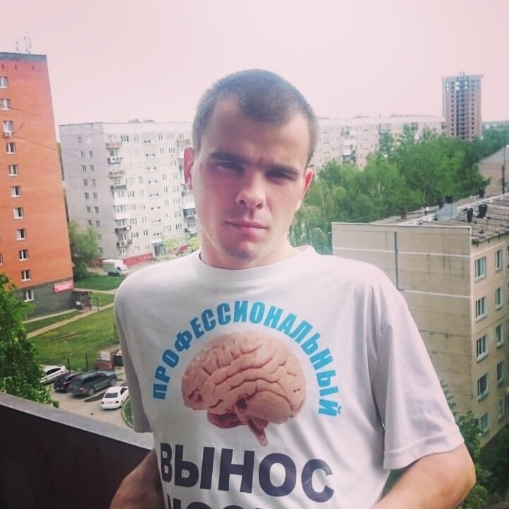  18020587  , 32 ,    