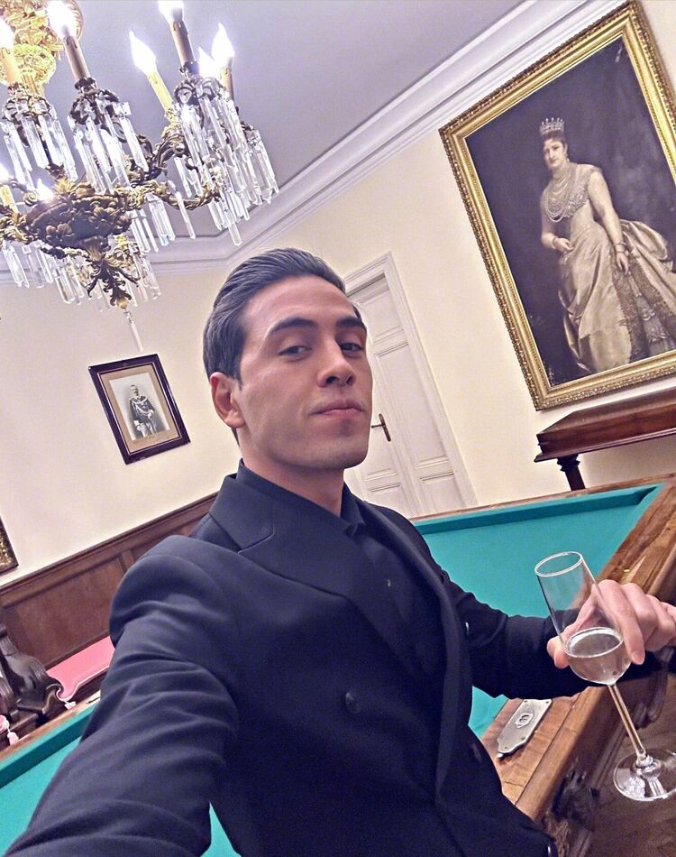 ���� 54976717 ������� �����, 33 ����, ���� ���������� � �������������