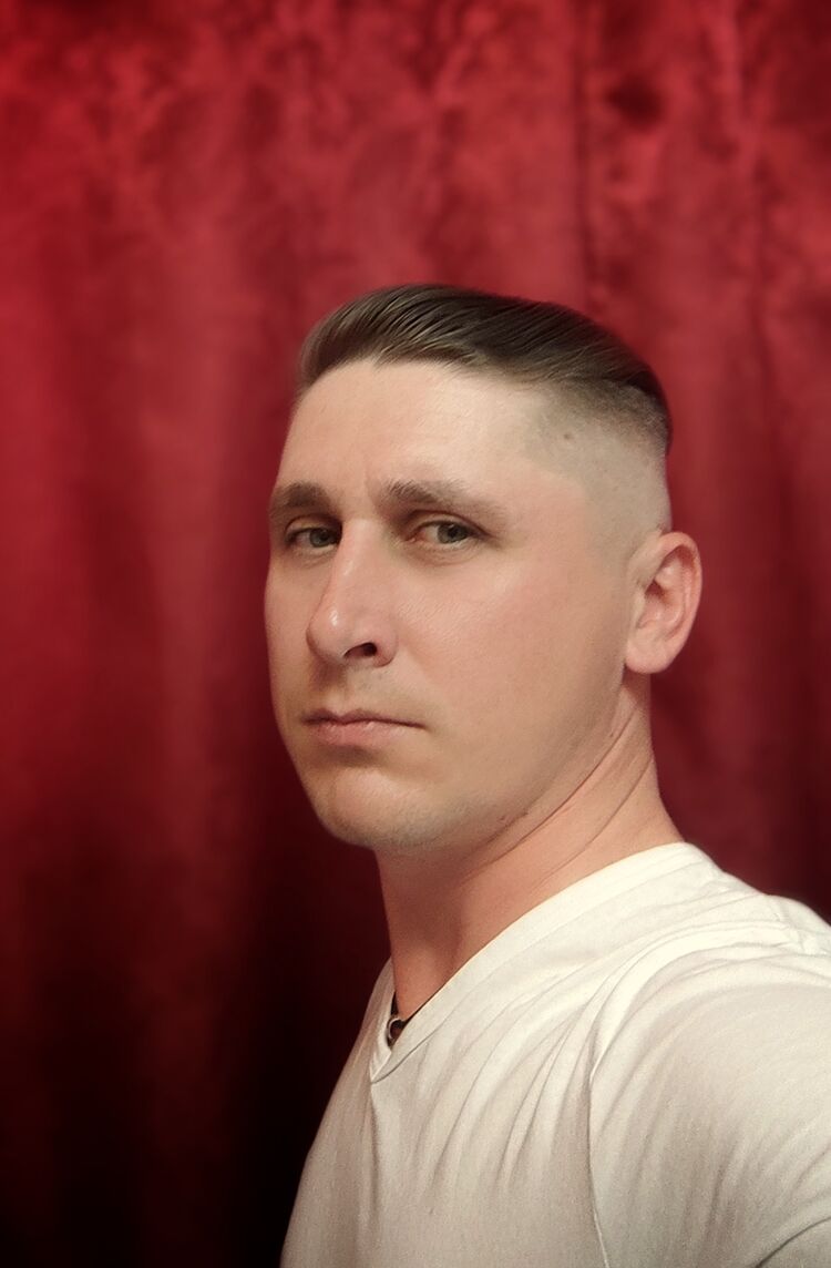  53132397  Rostislav, 34 ,    Hong Kong