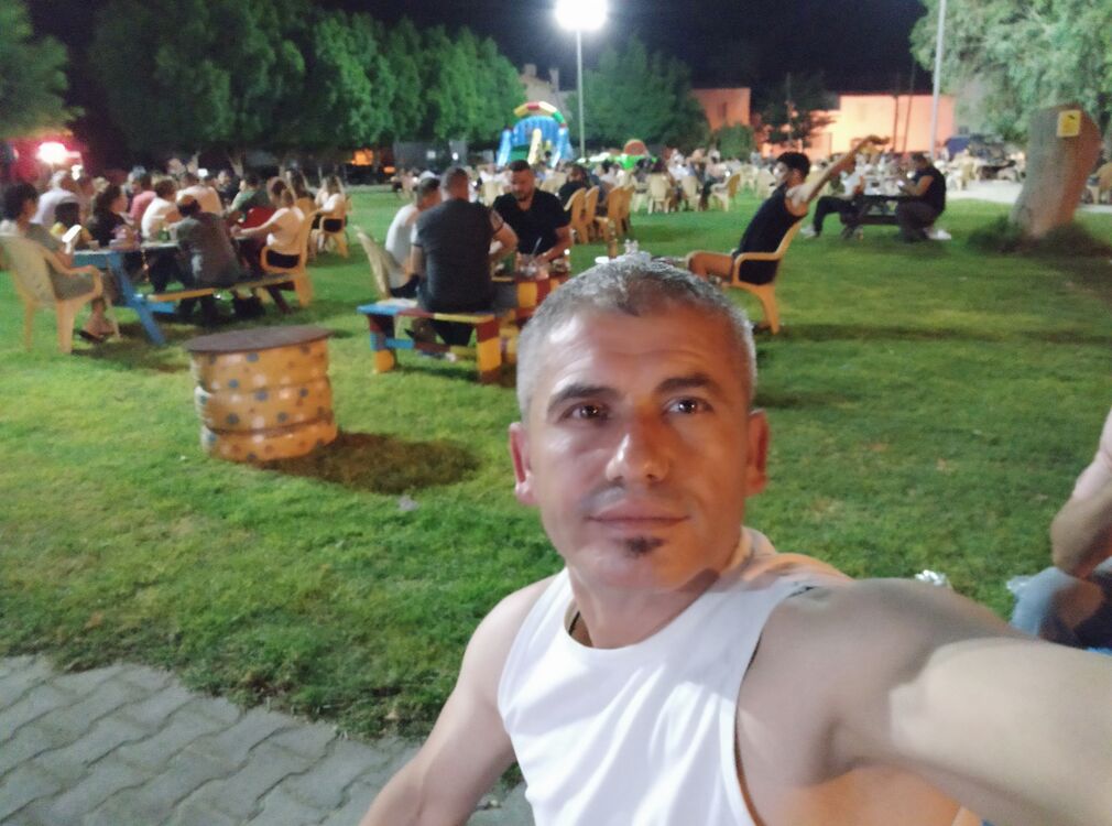  42326267  Sami, 40 ,    Mercin