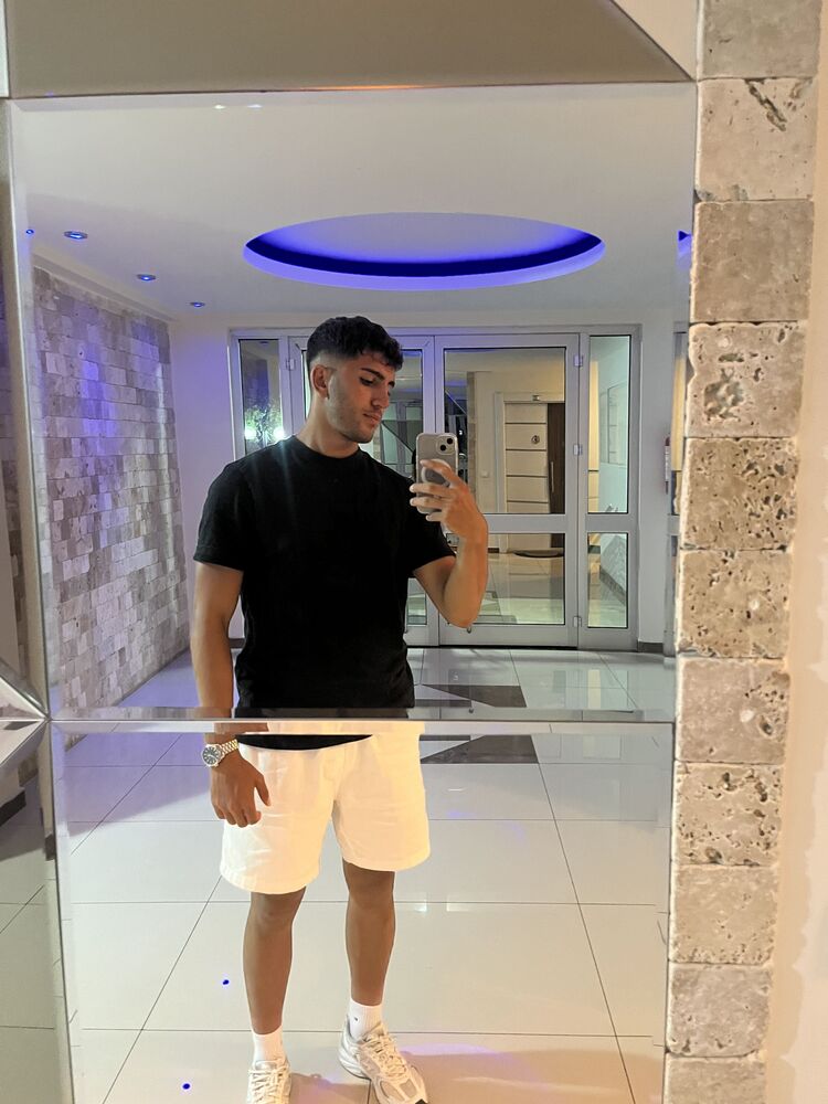  52666647  Muhammed, 23 ,    Alanya