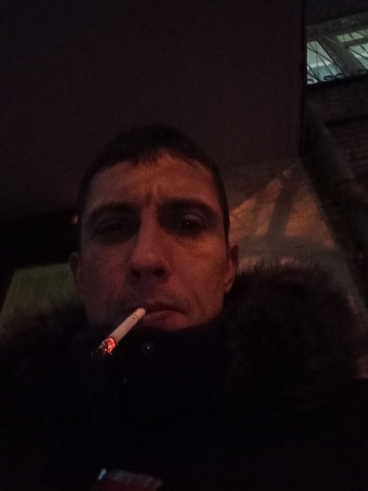  49143177  , 42 ,    