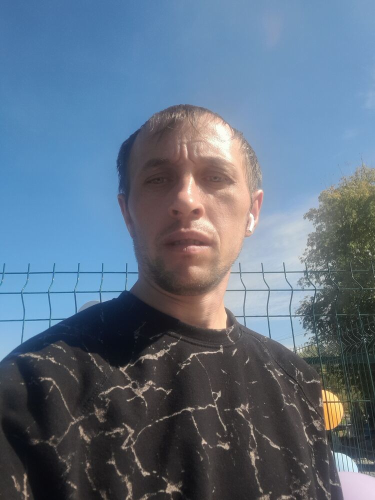  46429687  , 32 ,    