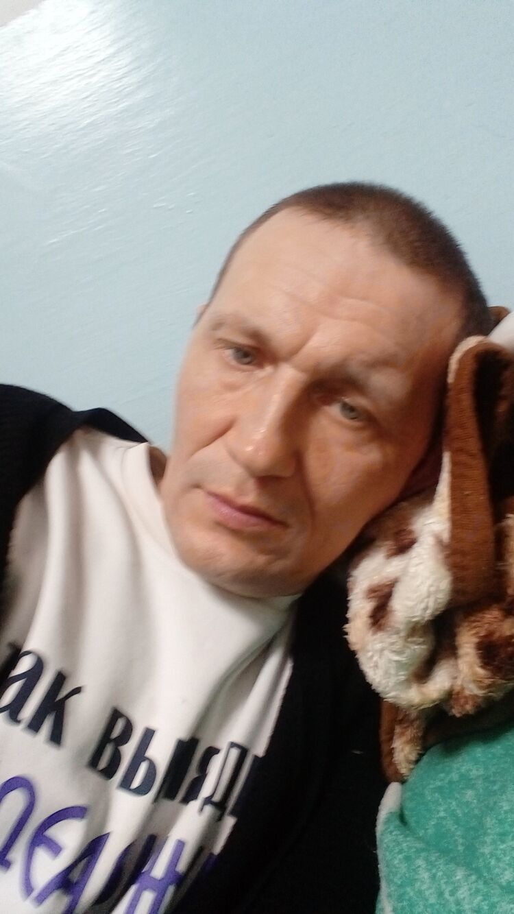  40408477  , 48 ,    