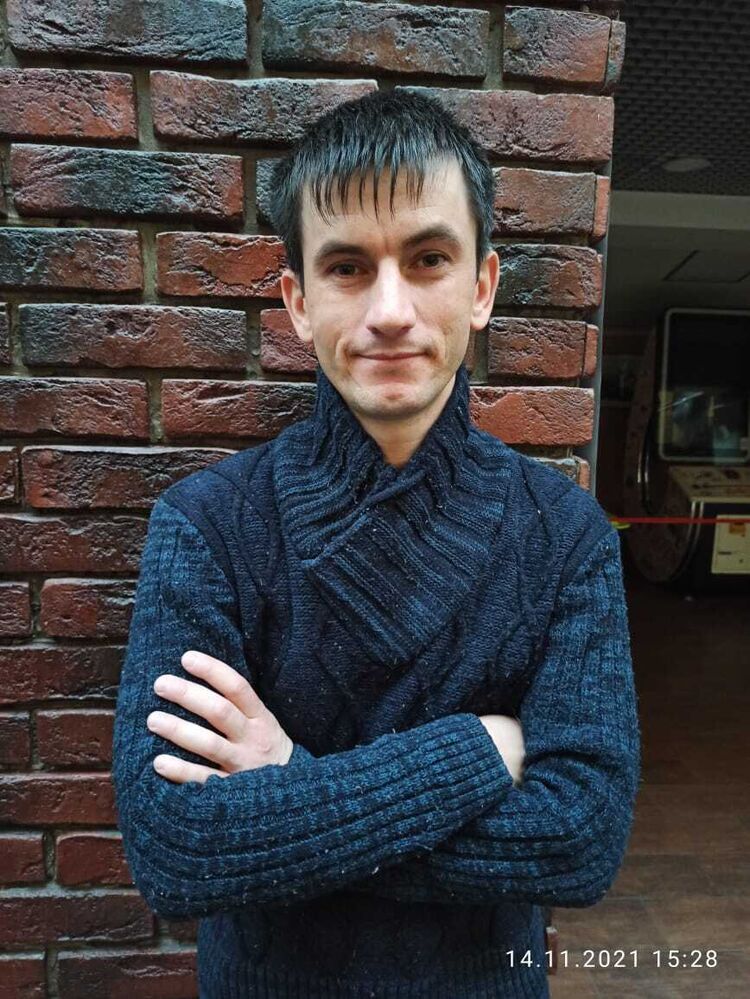  52578237  Rhade, 38 ,    