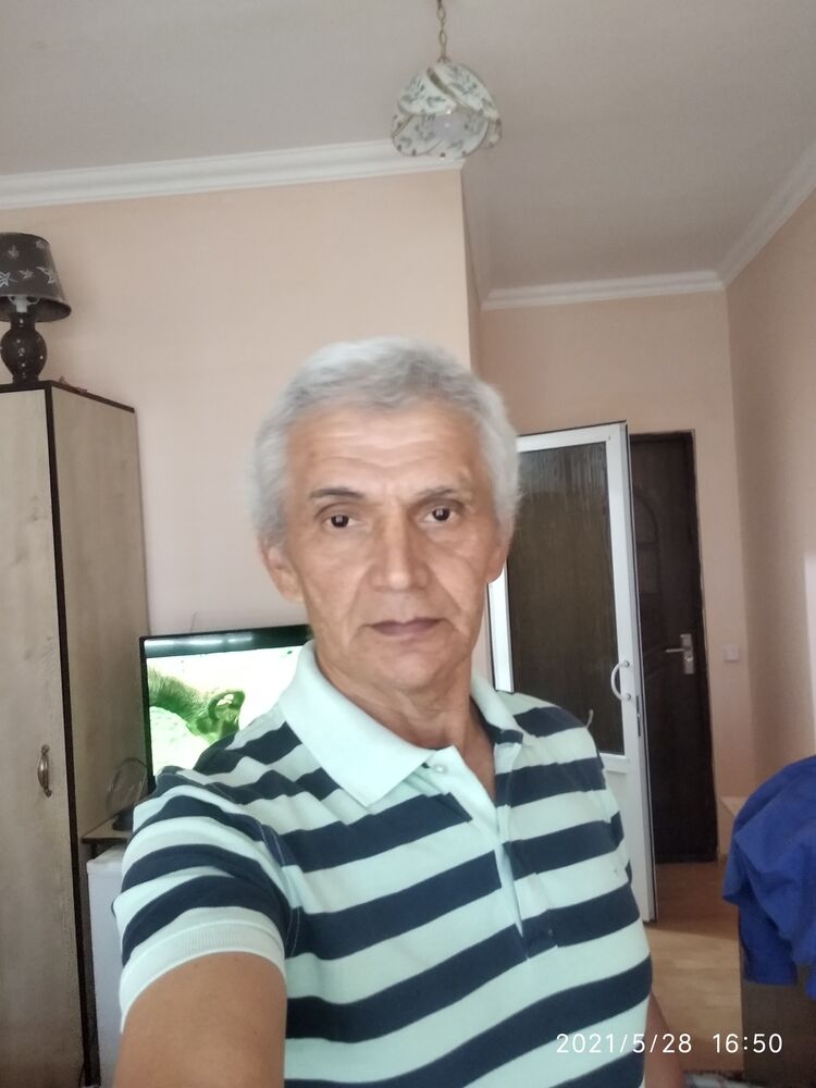  23022637   Khamid, 63 ,    