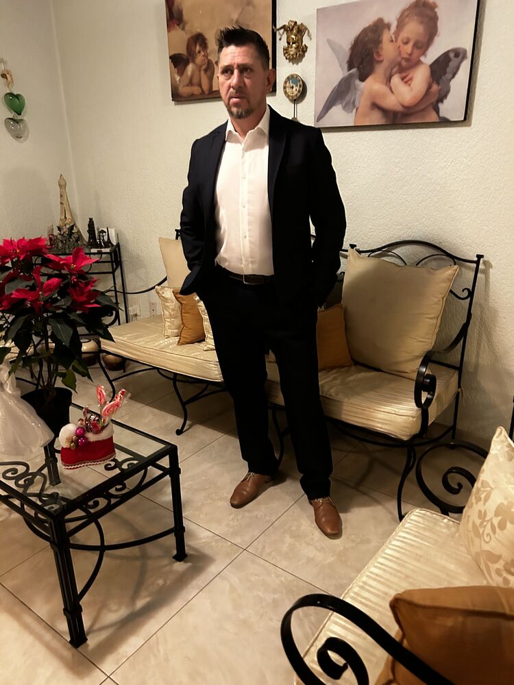  Toto,   Ivan chaverr, 47 ,     , c , 