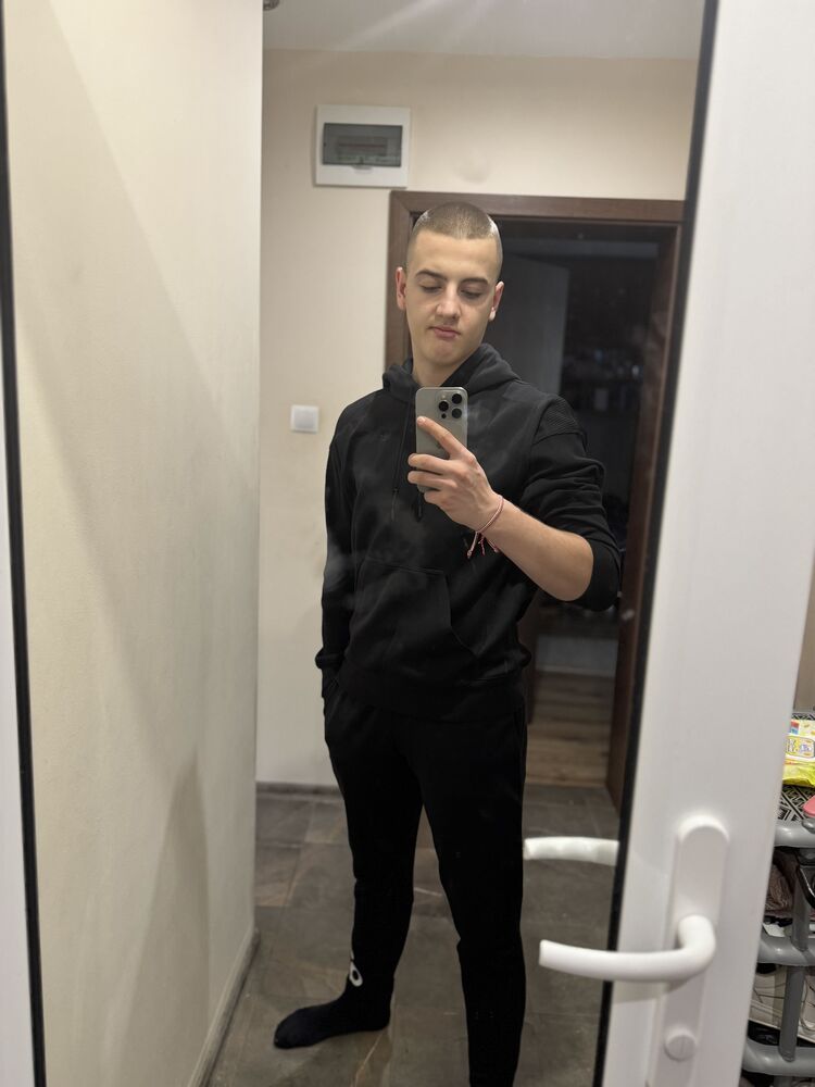 ���� 56237687 ����� Daniel, 18 ���, ���� ���������� � �������