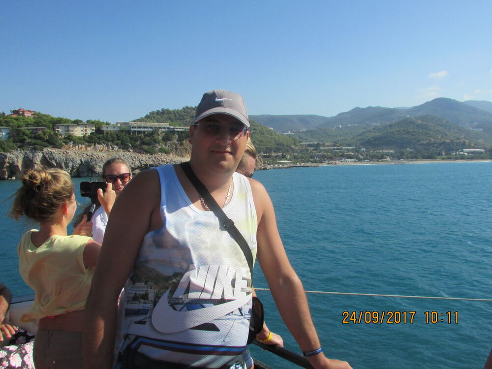  -,   Sergey, 36 ,   