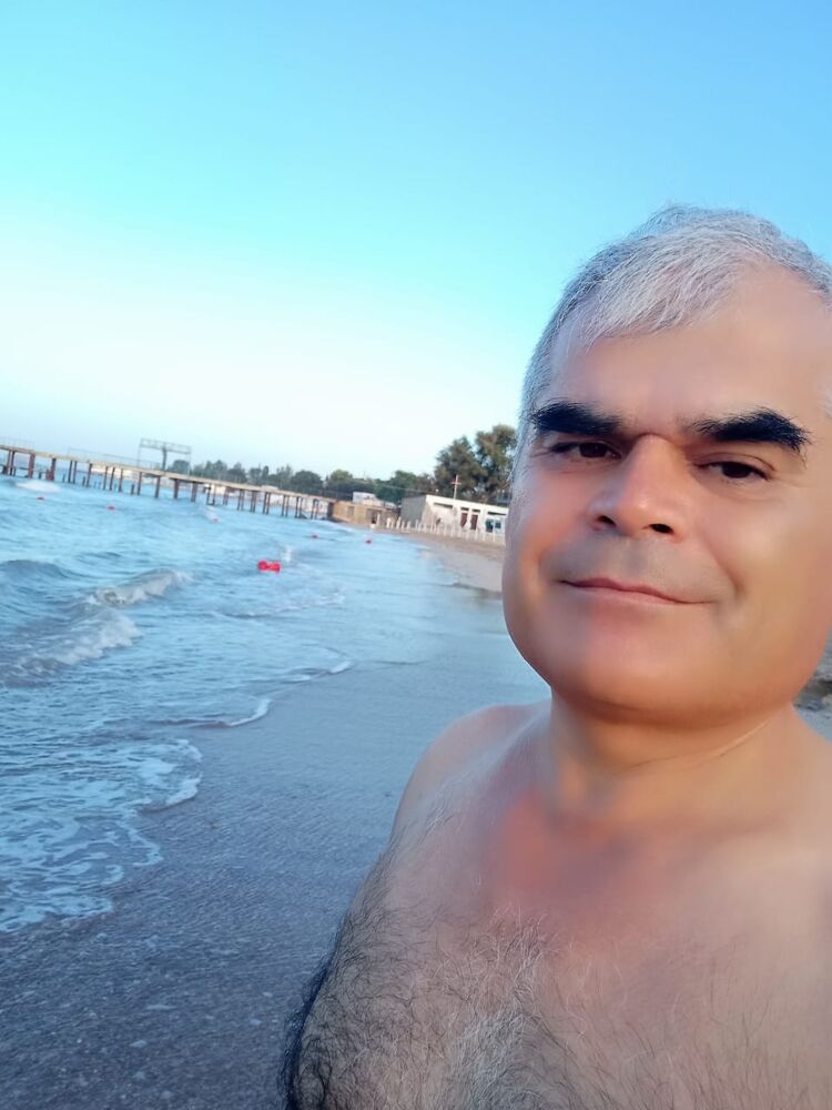  38365737  , 52 ,    