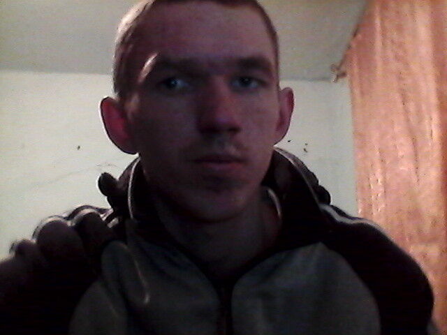  7300457  Aleksandr, 33 ,    