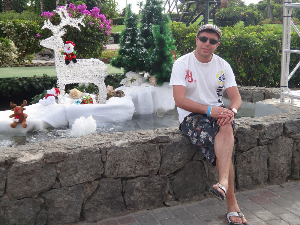  ,   Vladi, 39 ,   ,   