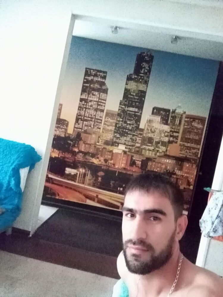  32378467  , 40 ,    -