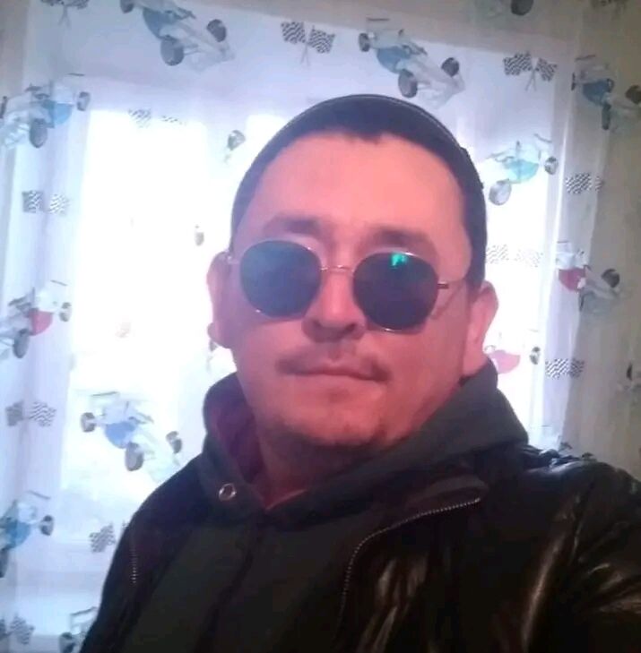  ,   Fhf, 37 ,   ,   
