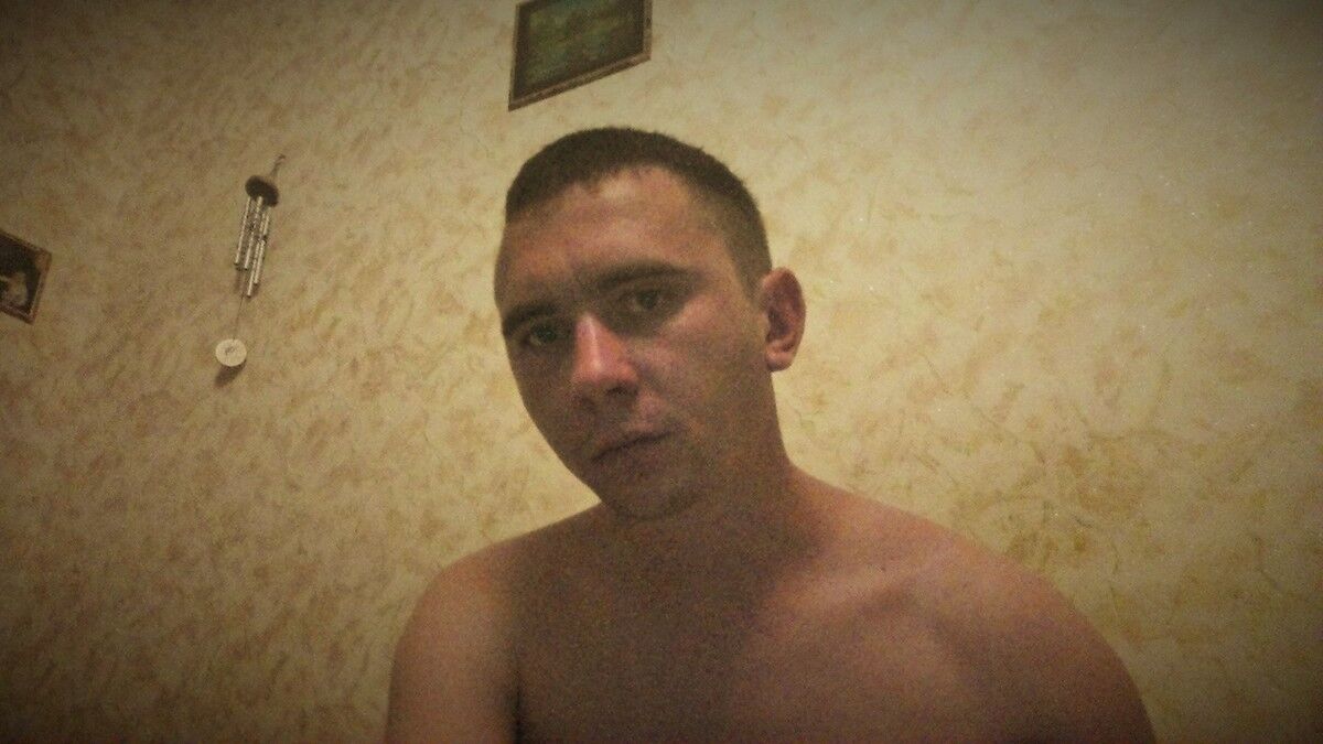  ,   Kolya, 36 ,   