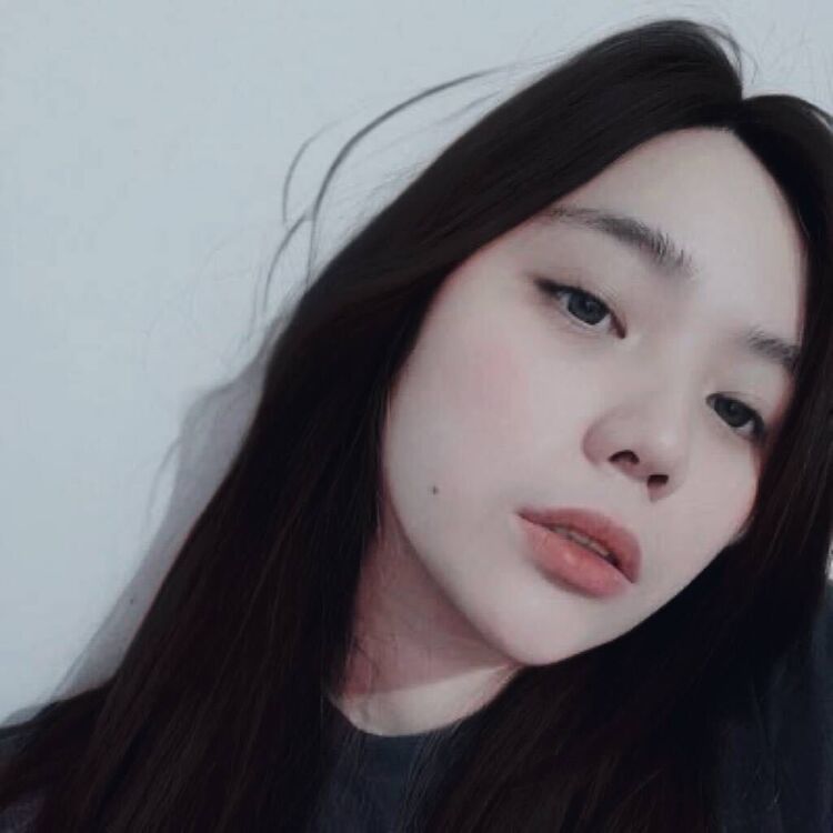  Capitol,   Yhanie, 34 ,   ,   