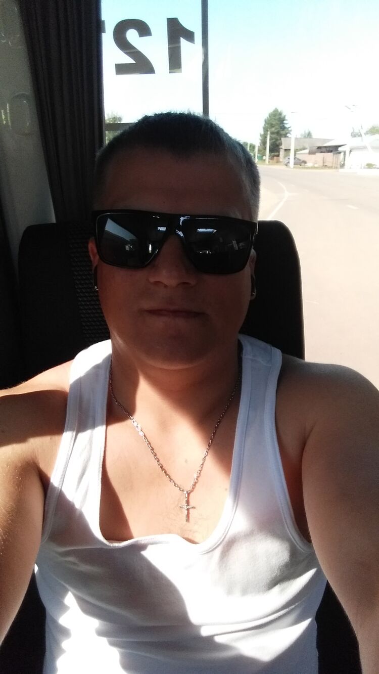  ,   Ilya, 36 ,   ,   , c , 