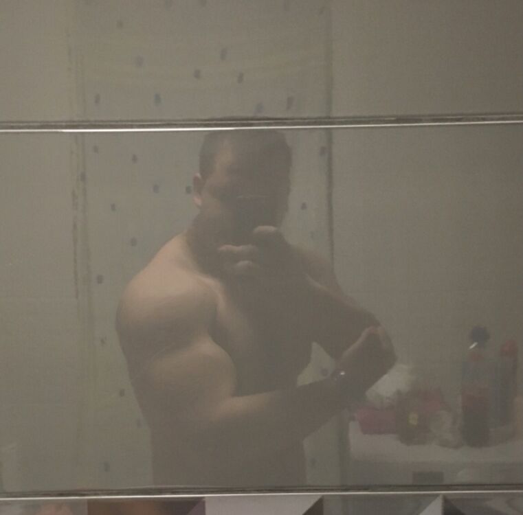  11722877  Alex, 28 ,    