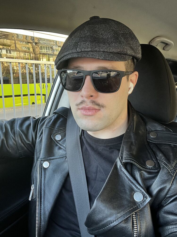  -,   Pavel, 35 ,   ,   