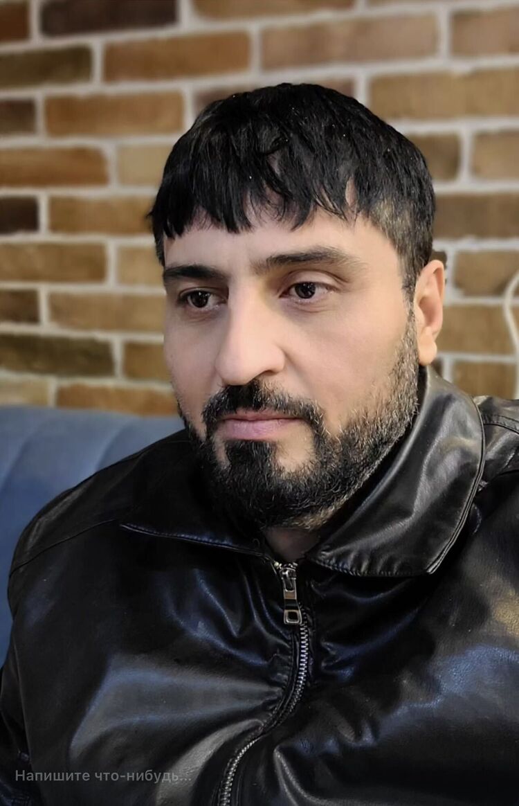  52323597  Aziz, 38 ,    -
