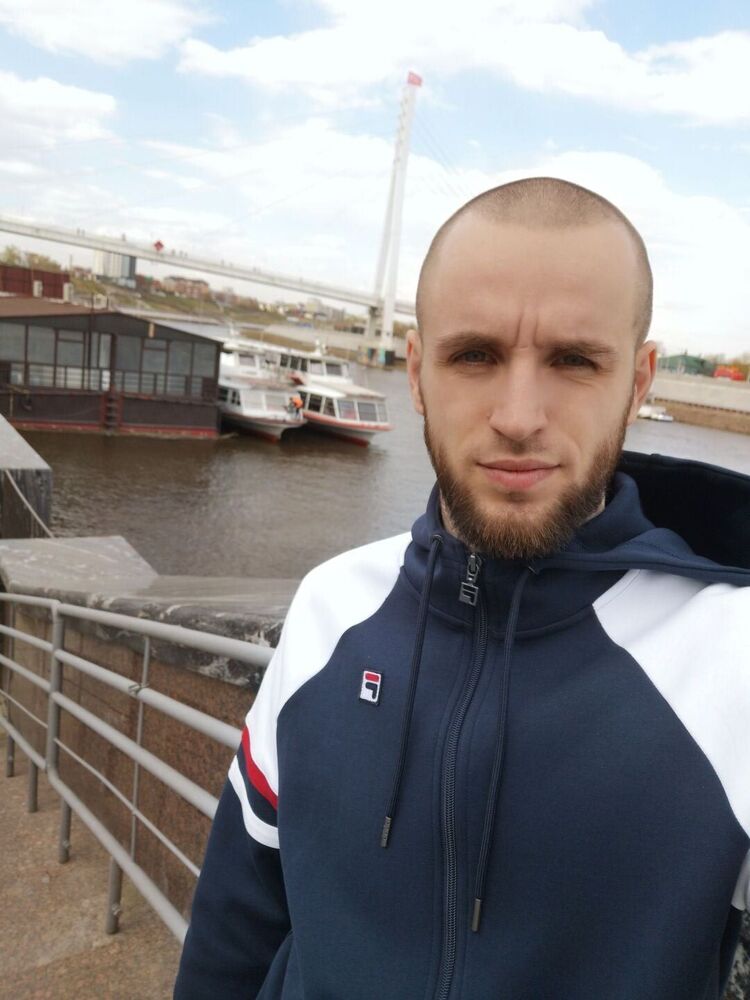  ,   Bogdan, 32 ,   ,   