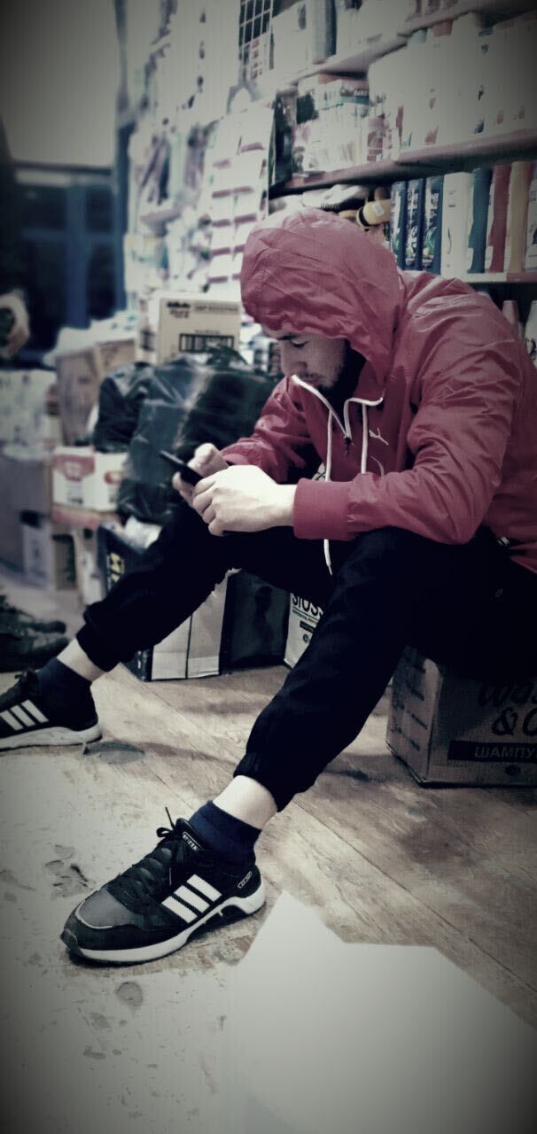  24088337  Timur, 32 ,    