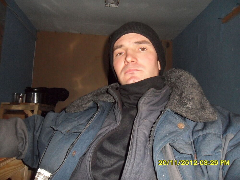 28646537  Efim, 42 ,     