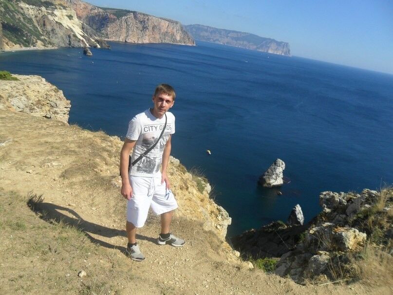  ,   Denis, 40 ,   