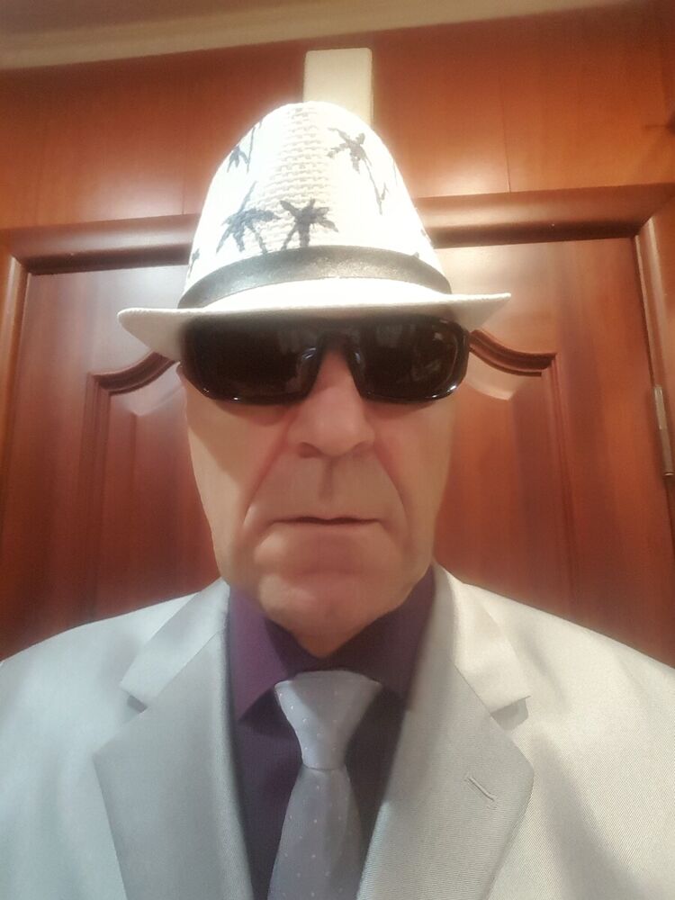 21143067  Aleksandr, 67 ,    