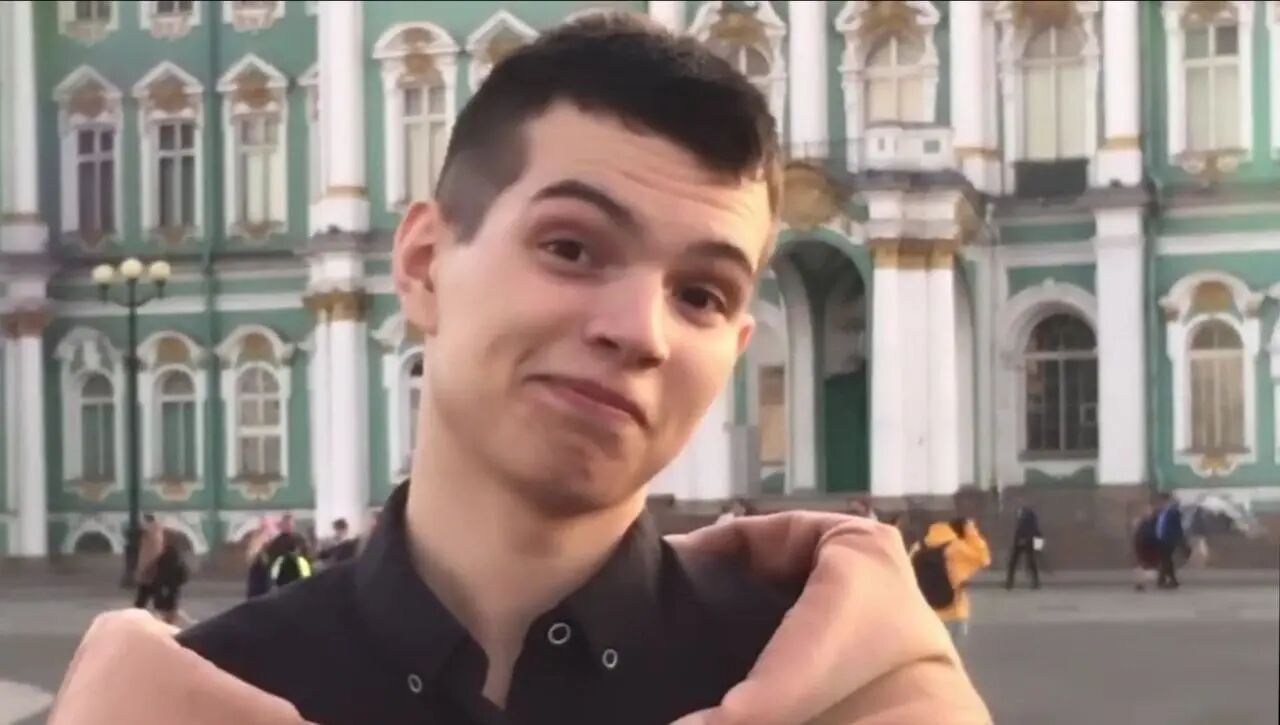  42577897  Ѹ, 22 ,    