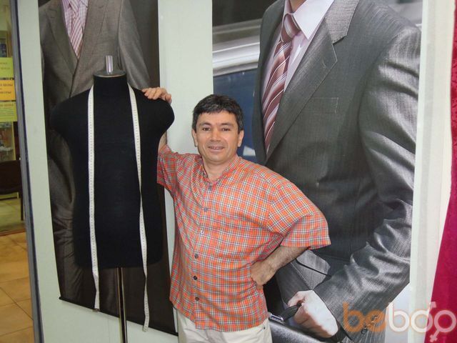  1061837  Achot, 56 ,    