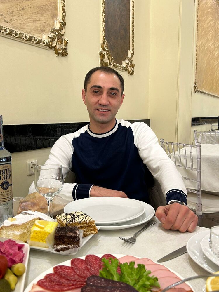  ,   VLAD, 33 ,   ,   