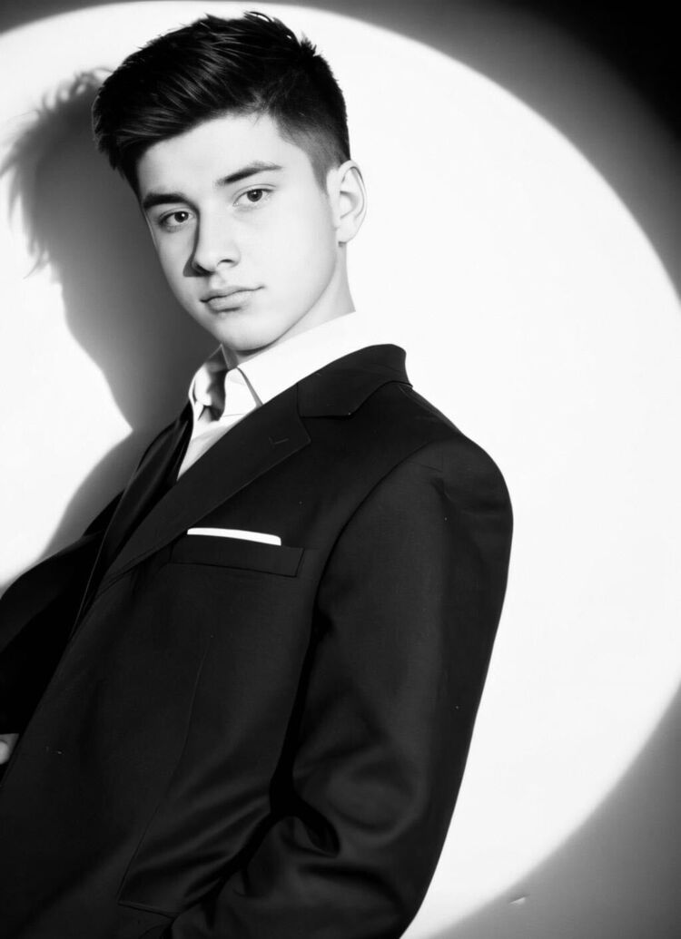  52606247  Mirjan, 18 ,    