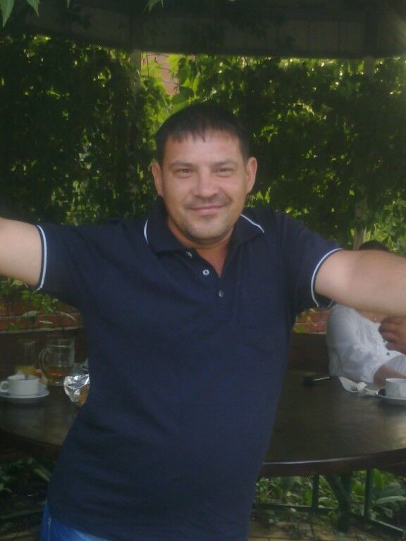  10355897  Vadim, 45 ,    