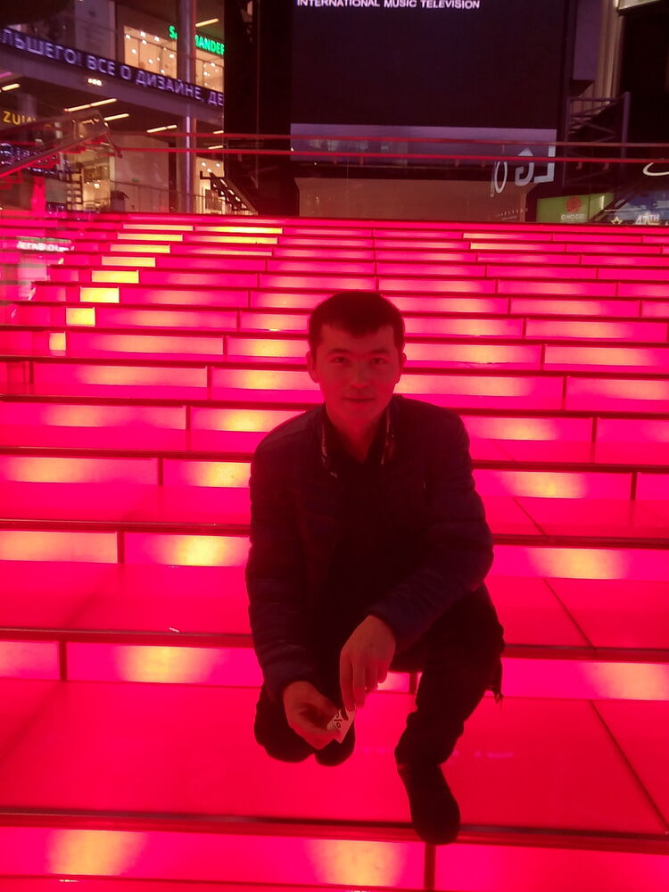 ���� 8374837 ������� ����, 32 ����, ���� ���������� � ���������������